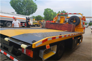 北塘附近拖车电话号码服务